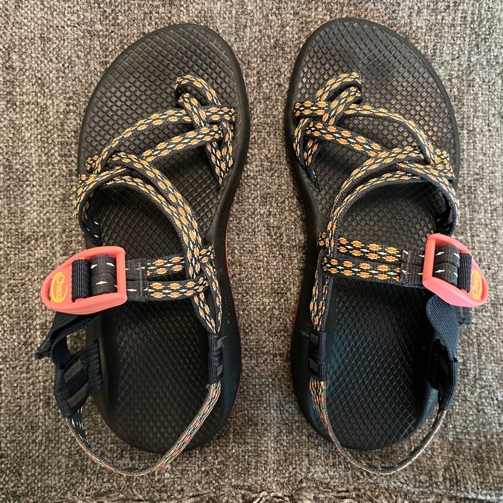 Size 7 Women’s Chacos